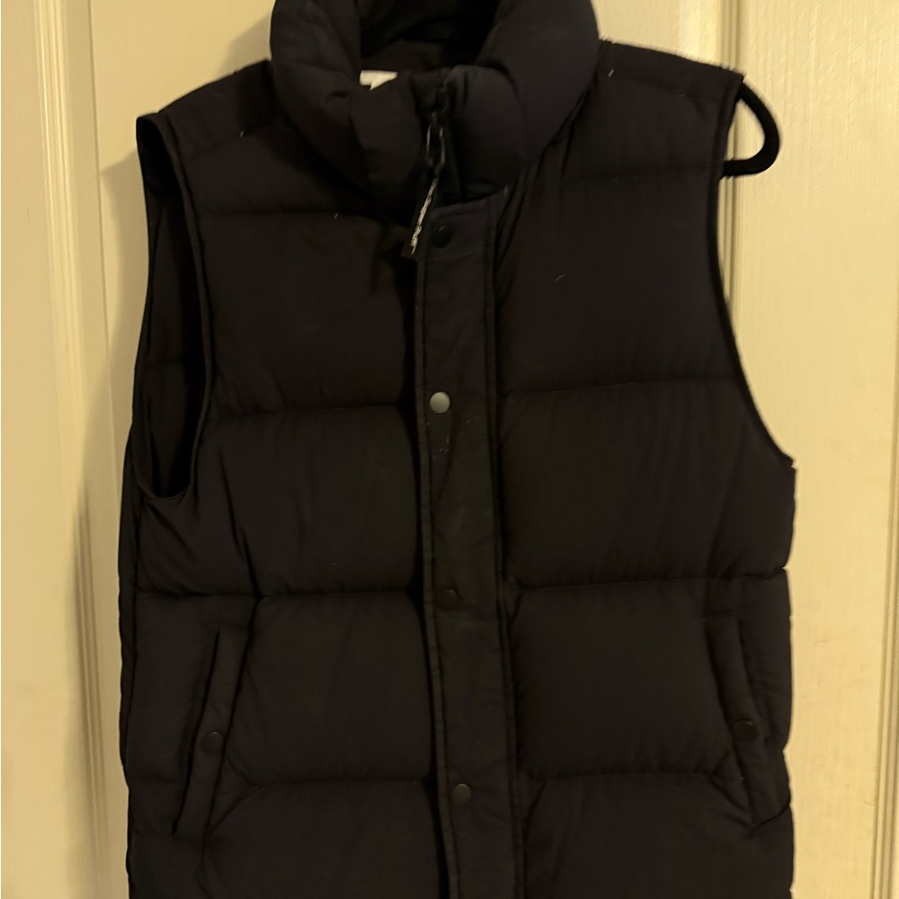 TNA Black Puffer Vest